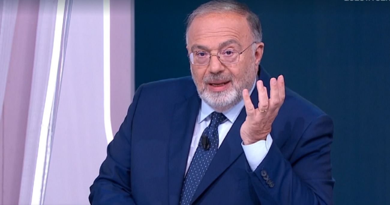 Tv Talk, Massimo Bernardini commenta l’uscita di Fabio Fazio: “Una cosa paradossale. La Rai ha tergiversato”