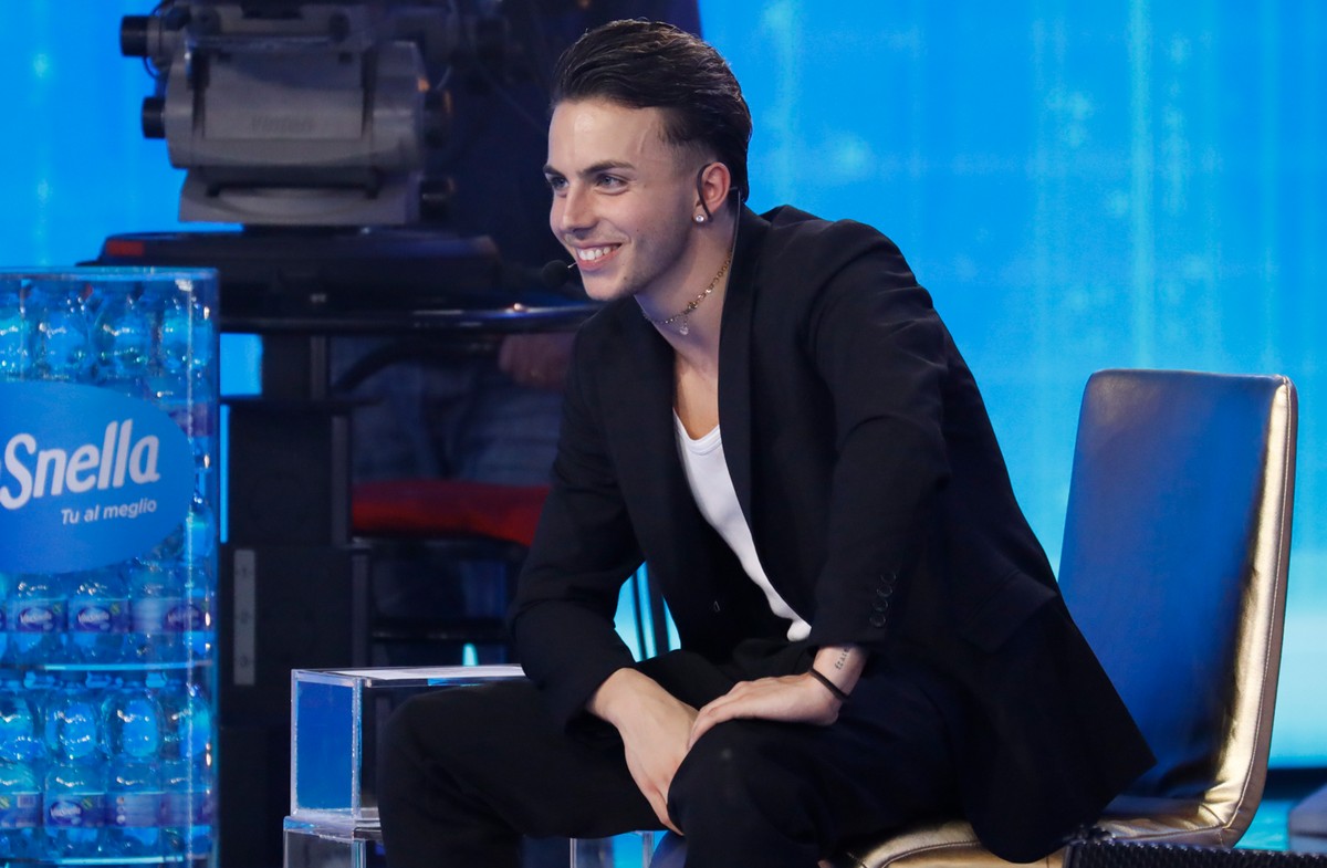 Mattia Zenzola a TvBlog: “Ho vinto Amici, ma non mi spiego perché. Ballare è la mia vita, vorrei provare il cinema”