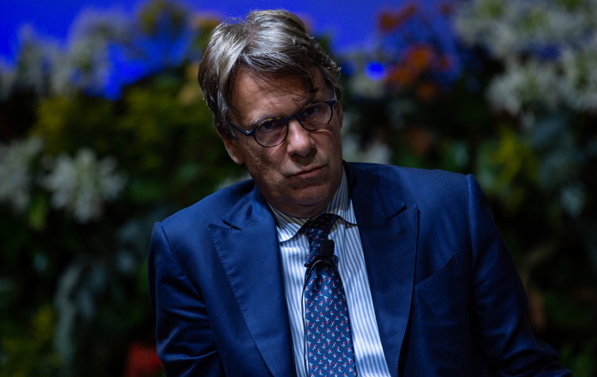 Nicola Porro: “Fazio non è un martire”. Quando fu chiuso il suo di programma su Rai2, disse: “Renzi mi ha fatto fuori”