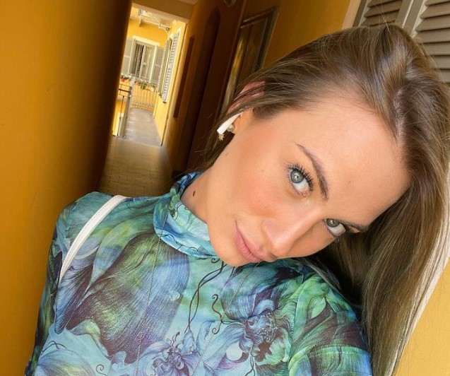 L’Isola dei Famosi 2023: Nikita Pelizon sbarca in Honduras per una sorpresa a Helena Prestes