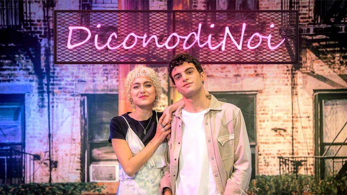 Dicono di noi: su Raiplay il miglior programma che sa parlare alla Generazione Zeta