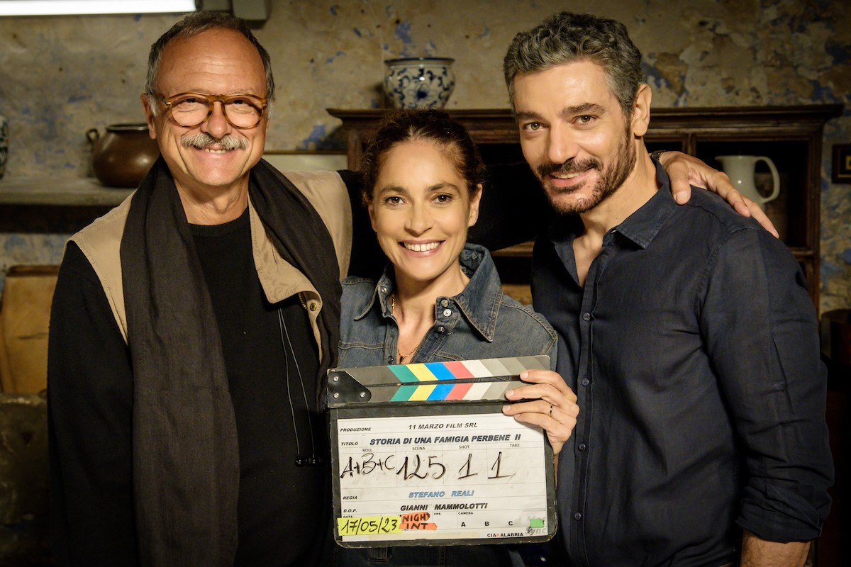 Storia di una famiglia perbene 2, via alle riprese della seconda stagione della fiction di Canale 5