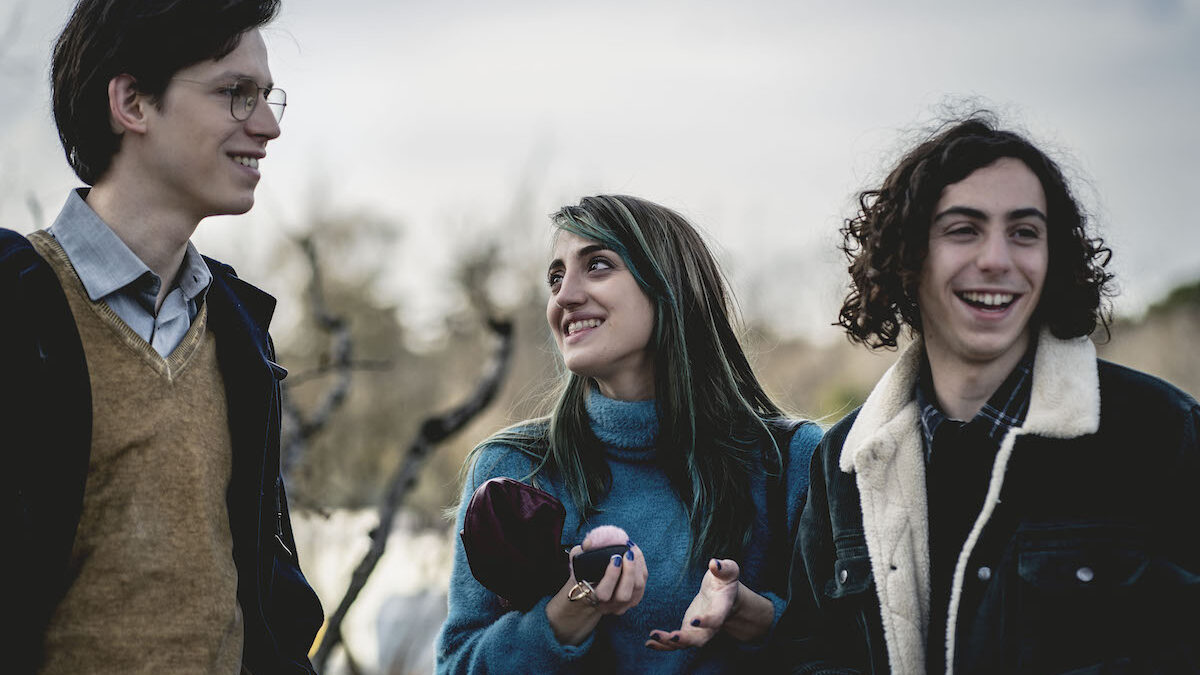 Vivere non è un gioco da ragazzi, se gli adolescenti parlano al pubblico dei genitori: la recensione