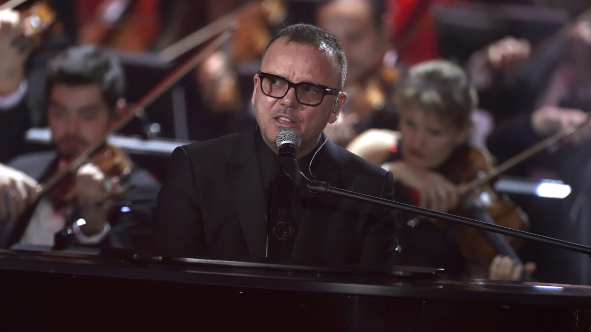 Gigi D’Alessio, Bari, 30 settembre 2023: anticipazioni scaletta, orario e info biglietti