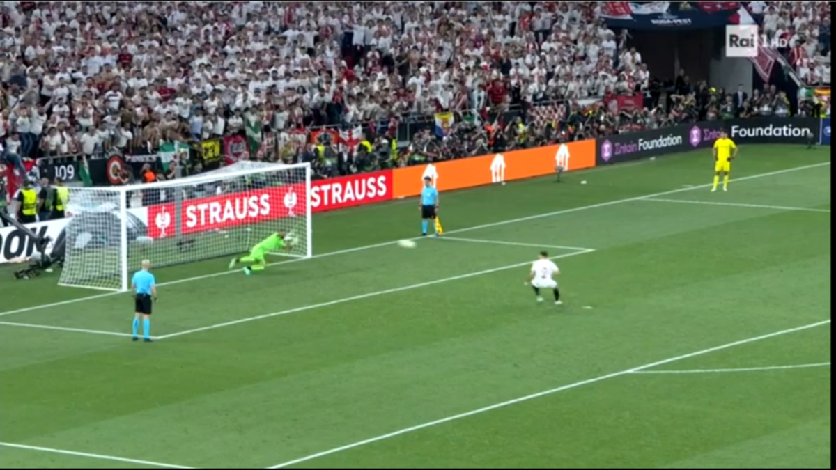 Siviglia-Roma, interruzione su Rai 1 sul rigore decisivo (e il web non perdona) – VIDEO