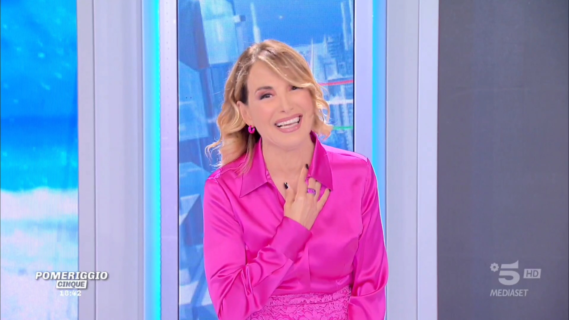 Pomeriggio Cinque, Barbara d’Urso saluta: “Ci vediamo ovviamente a settembre” (VIDEO)