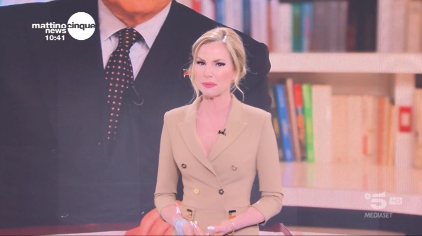 Mattino Cinque, Federica Panicucci in lacrime per la morte di Silvio Berlusconi
