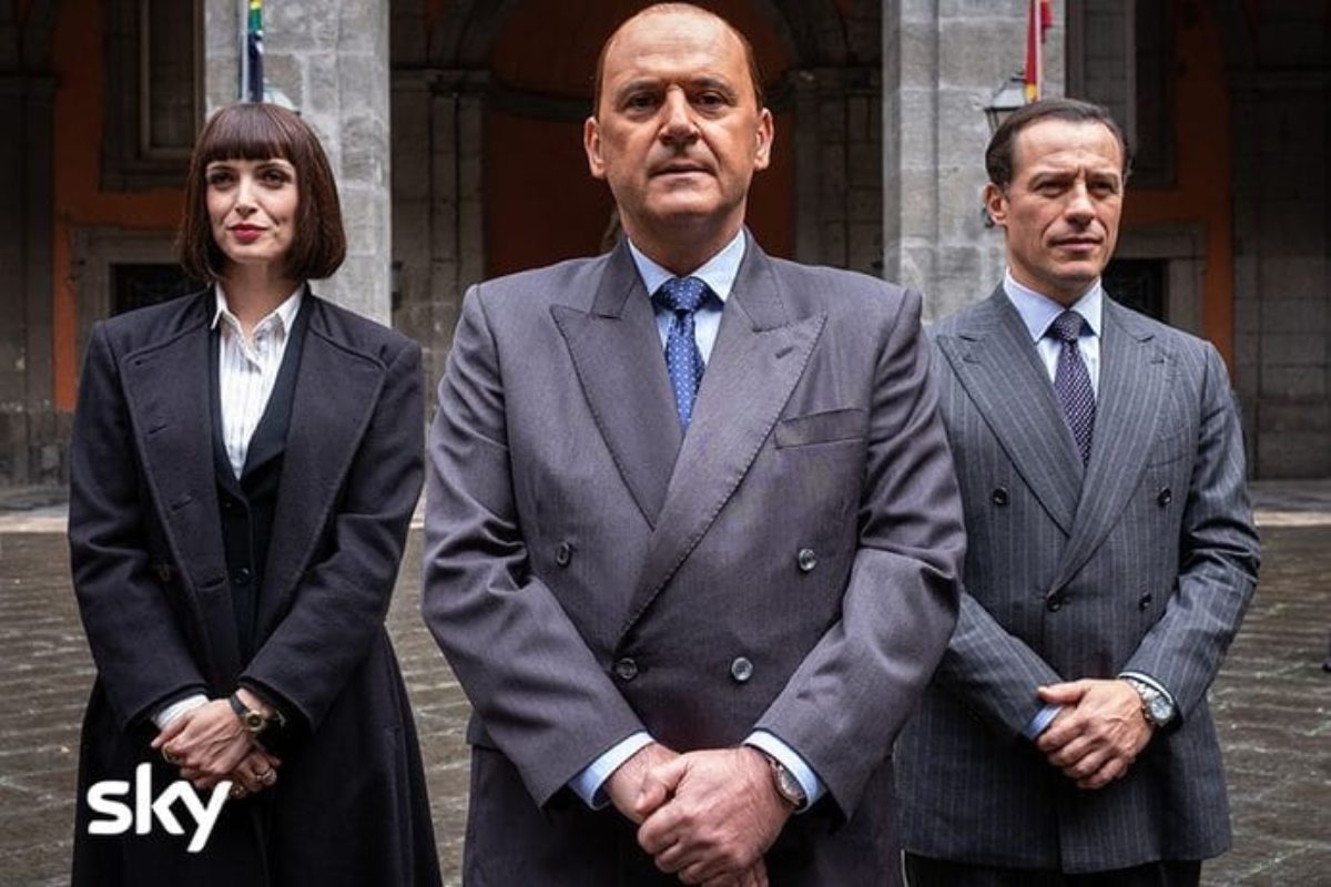 Da New Girl a Scandal, fino alla trilogia di 1992: quando Silvio Berlusconi finì nelle serie tv (Video)