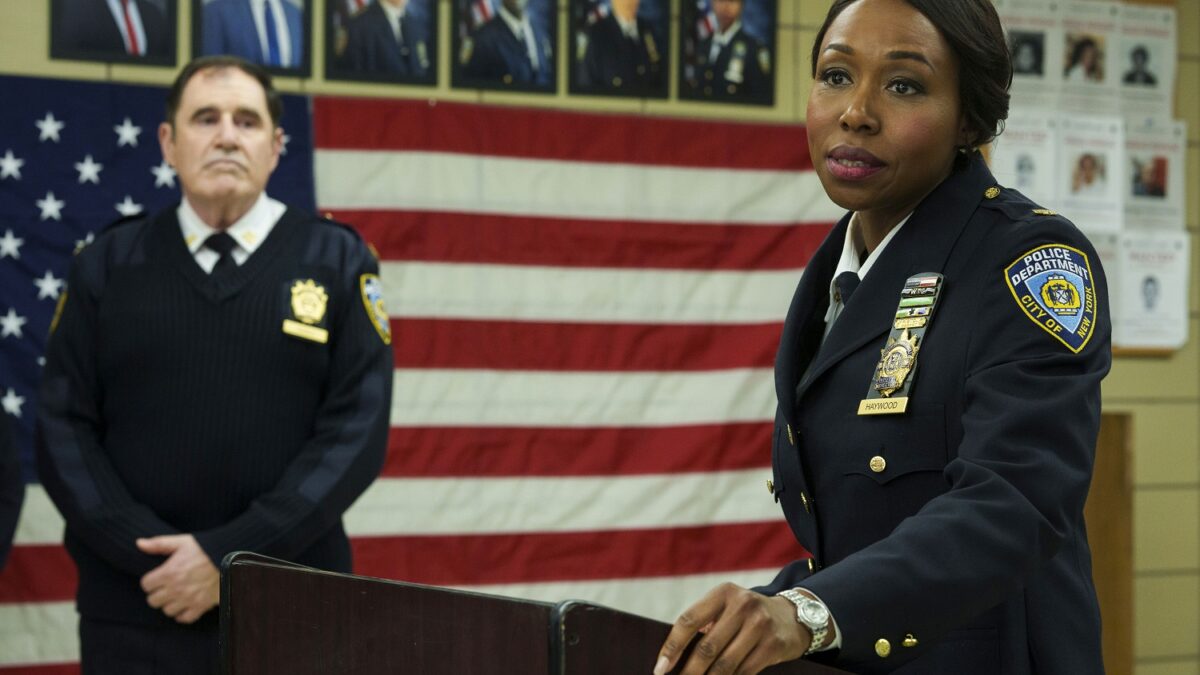 East New York, la stagione 1 su TopCrime: puntate del 31 gennaio, trama, cast e streaming della serie tv
