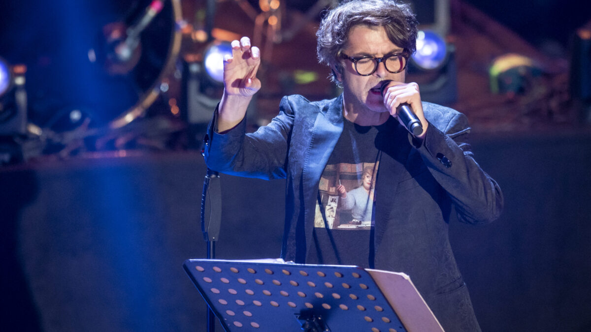 Samuele Bersani e il commento sull’autotune che dovrebbe farci riflettere