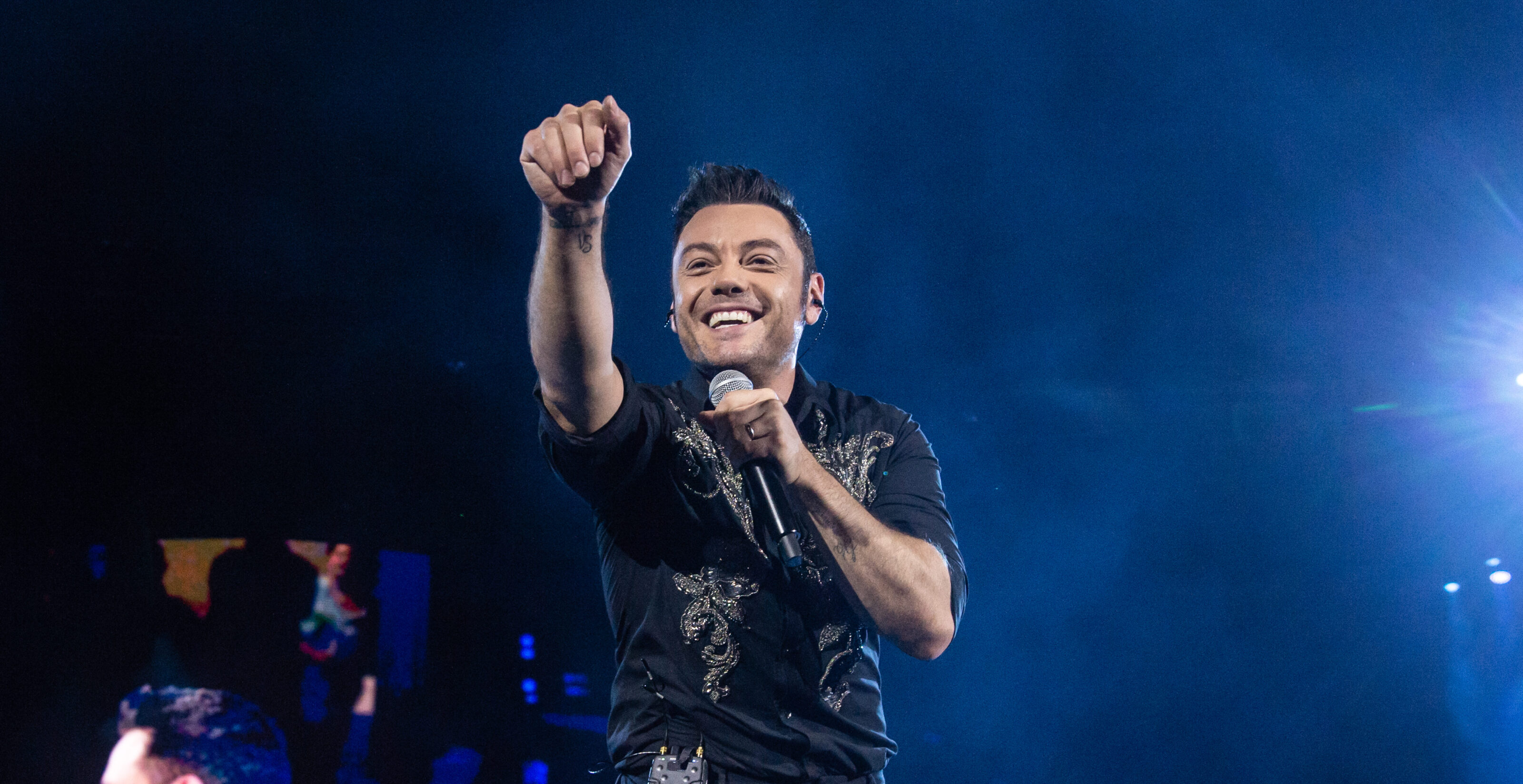 Tiziano Ferro risponde a Mara Maionchi: “Ti sono sempre stato grato, te l’ho dimostrato un milione di volte”
