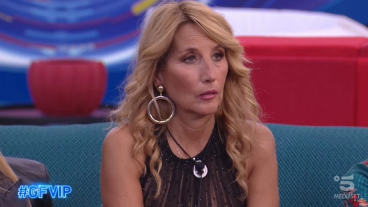 Jo Squillo: “Elodie? Se non fosse così bella avrebbe meno successo. Agli uomini non è richiesto mostrare”