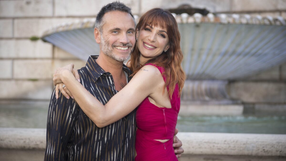 TIM Summer Hits 2023, seconda puntata stasera in tv su Rai 2: cantanti ospiti, tutte le anticipazioni
