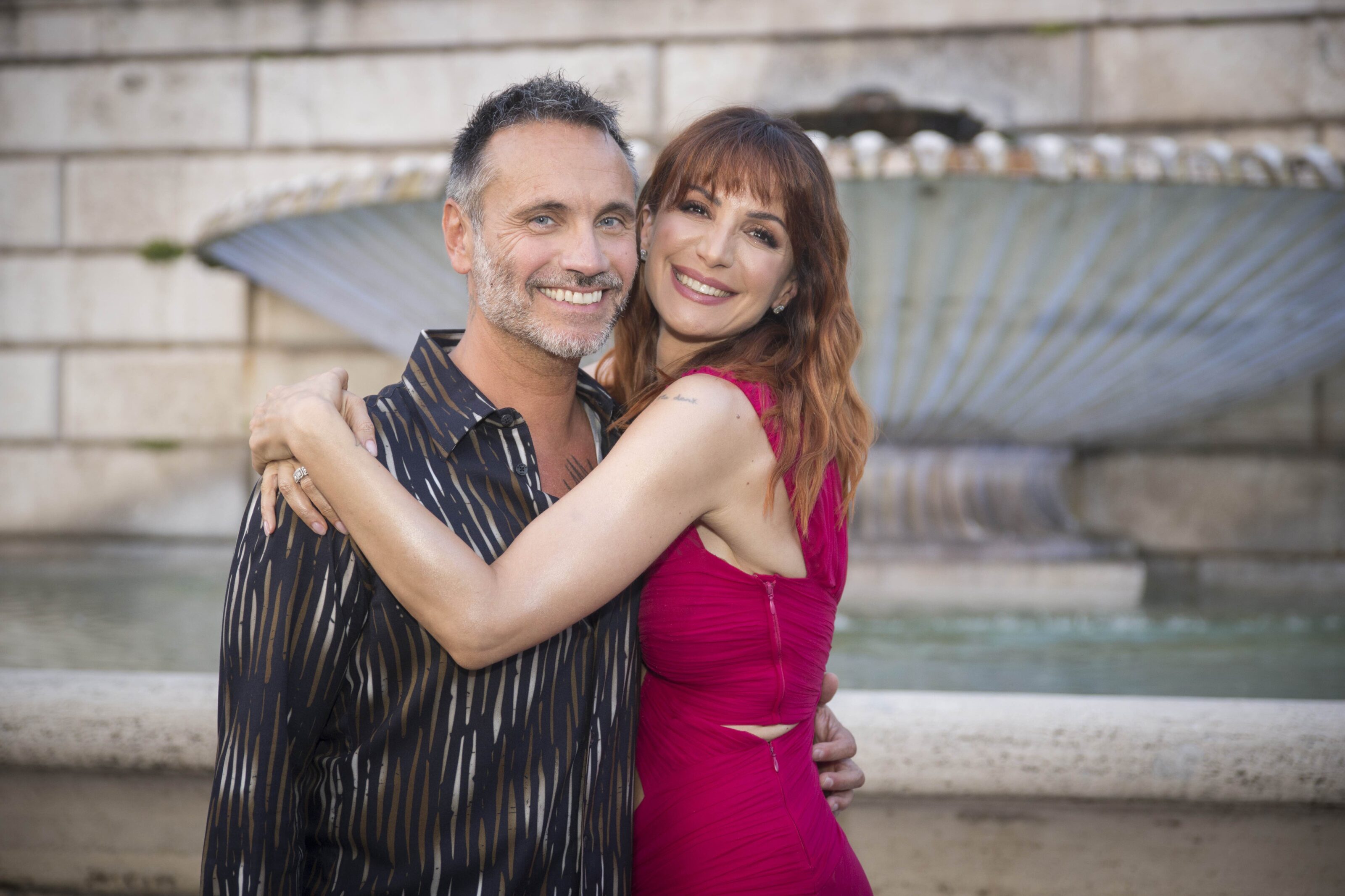 TIM Summer Hits 2023, seconda puntata stasera in tv su Rai 2: cantanti ospiti, tutte le anticipazioni