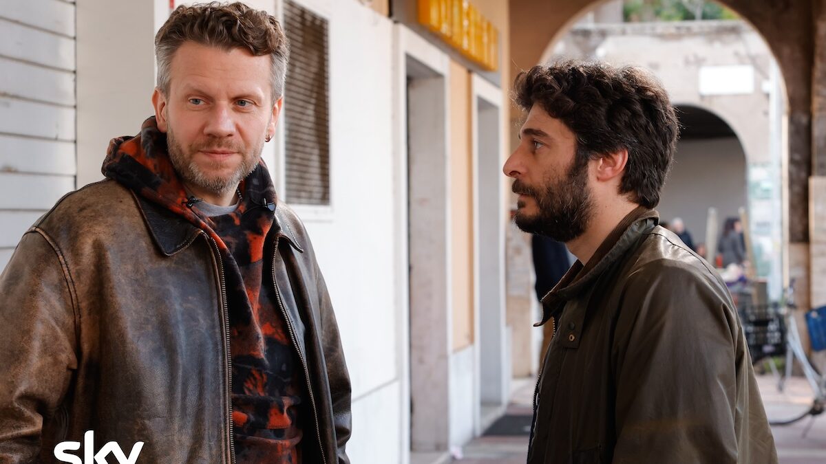 Un’estate fa reinventa il flashback (oltre la nostalgia) e regala la miglior interpretazione tv di Lino Guanciale: la recensione