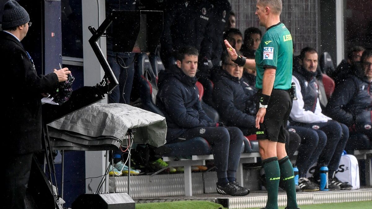 Dialoghi arbitro-Var su Dazn dalla prossima Serie A, ora è ufficiale