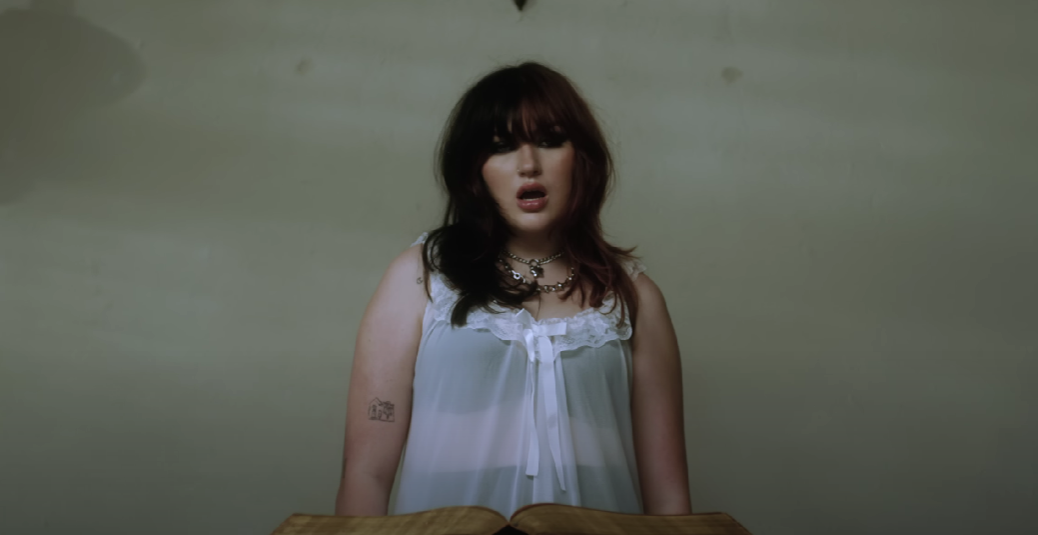 Leave me for dead, Gayle: traduzione, testo e significato (video)