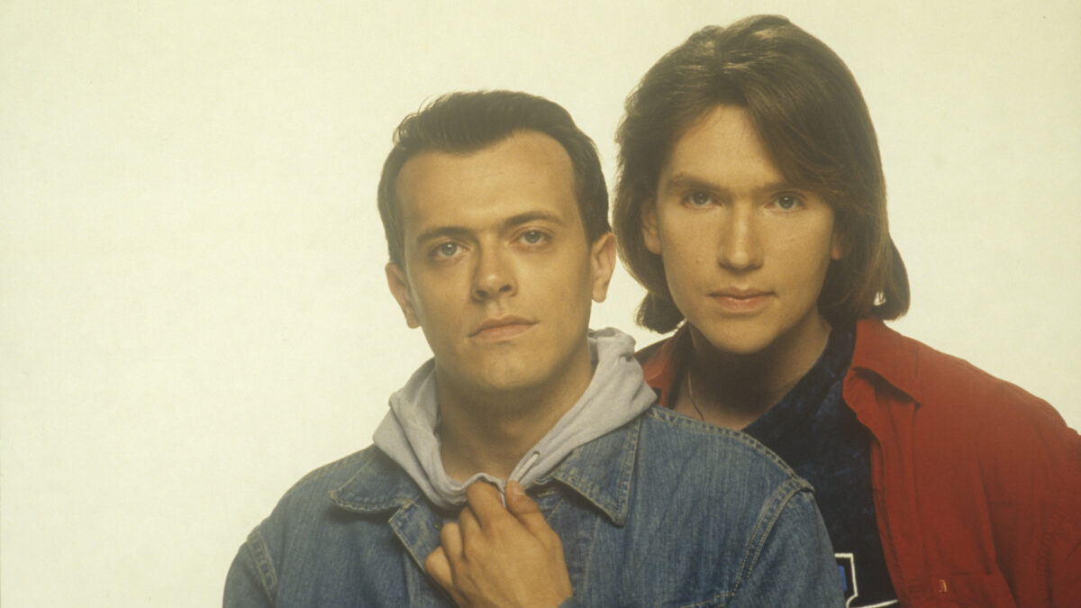 Mauro Repetto e l’addio agli 883 nel 1994: “Se rivivessi la mia vita, credo che rifarei tutto esattamente allo stesso modo”