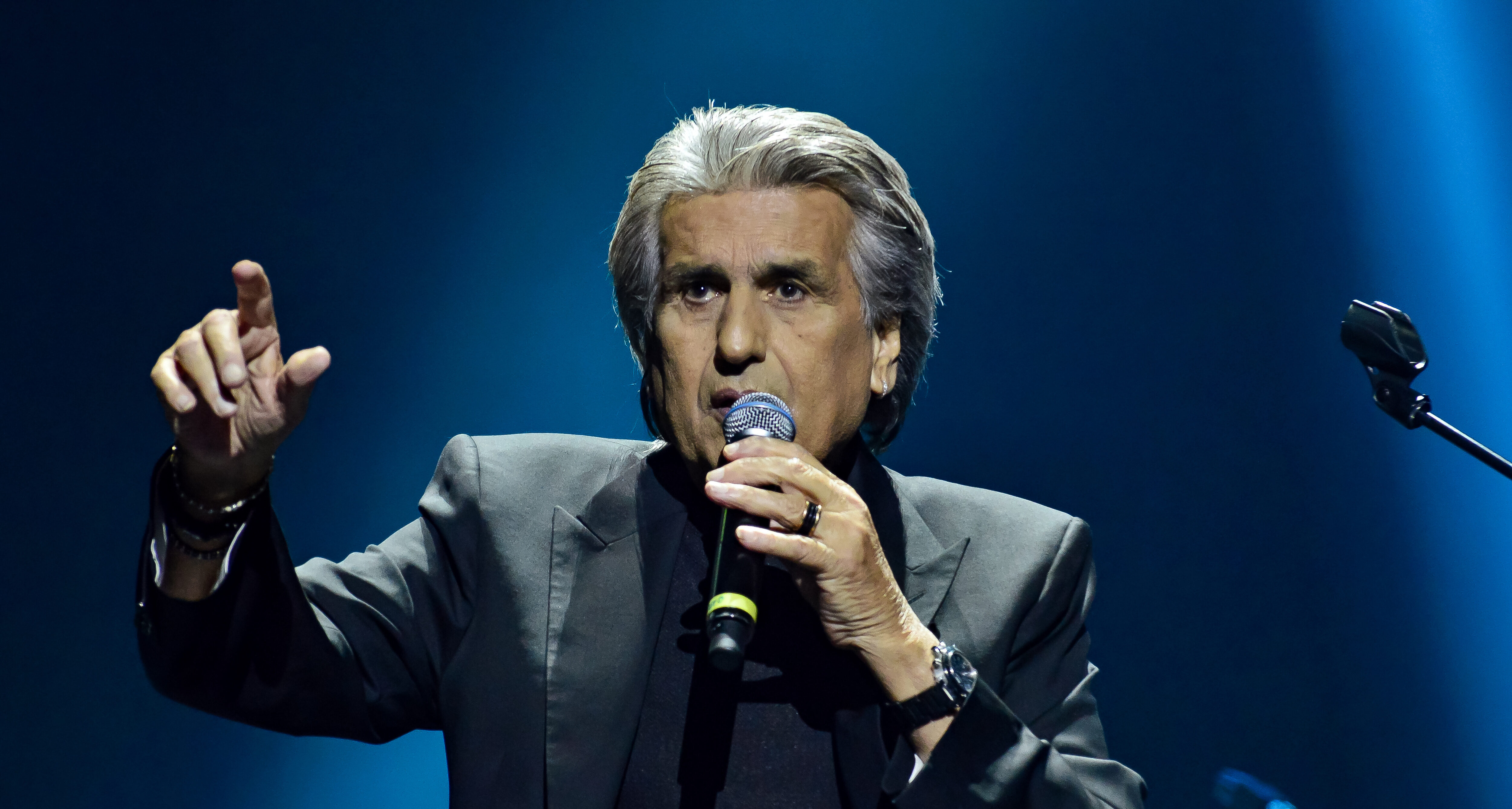 Toto Cutugno è morto: il cantante aveva 80 anni