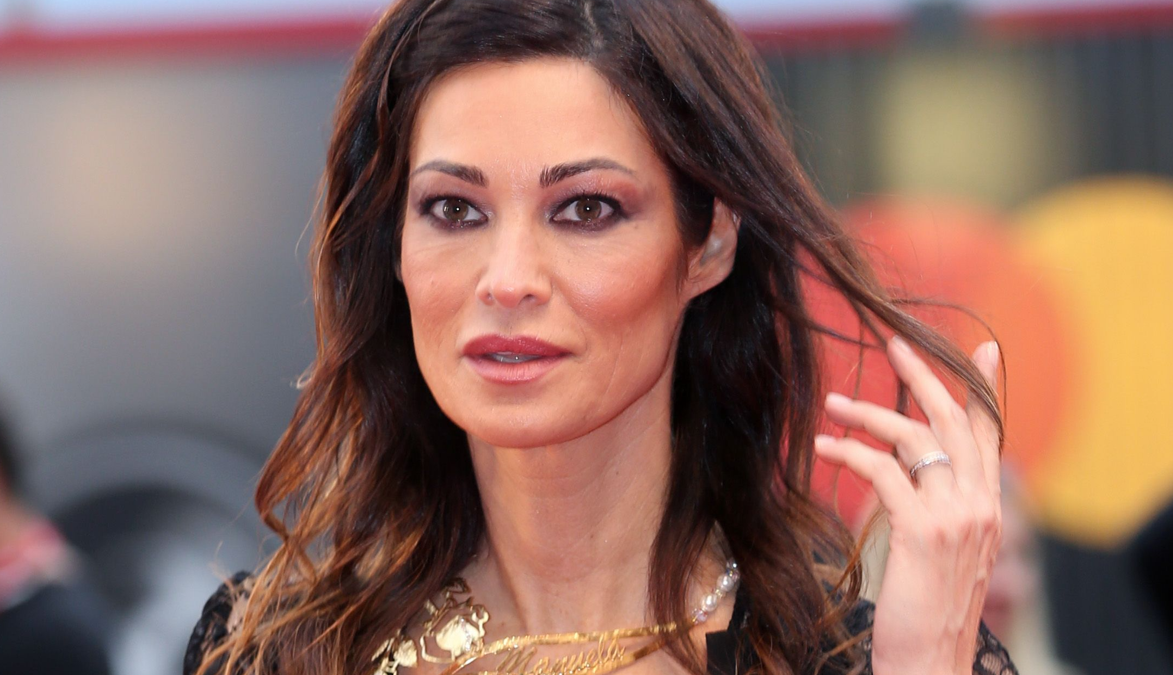 Manuela Arcuri in una fiction Rai nel 2024? No! (Retroscena TvBlog)