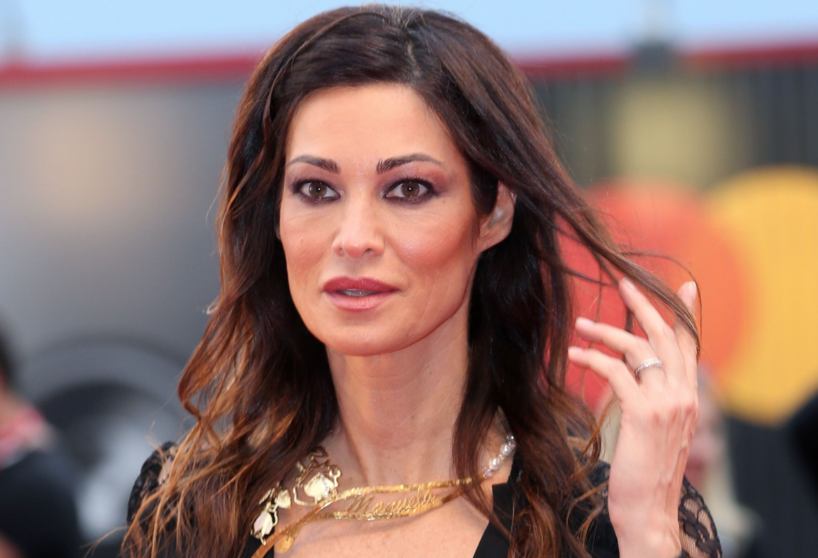 Manuela Arcuri in una fiction Rai nel 2024? No! (Retroscena TvBlog)