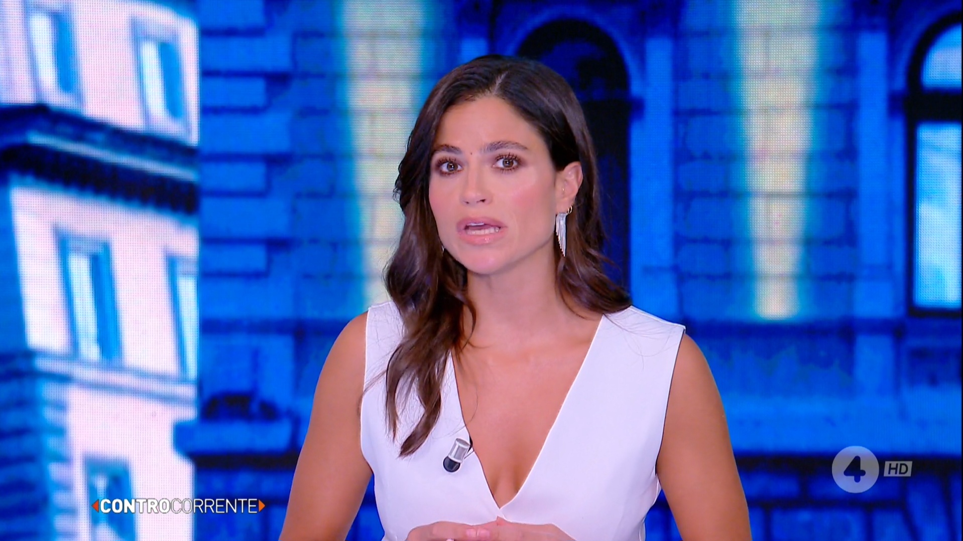 Veronica Gentili lascia Controcorrente e saluta Rete 4: “Ci rivedremo altrove”