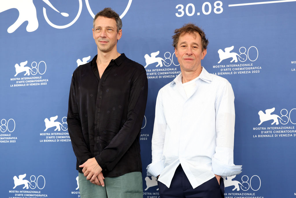 Venezia 80, La bête: video “red carpet” del film “The Beast” di Bertrand Bonello