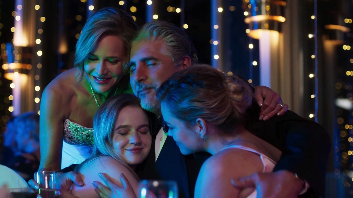 A caccia del vedovo d’oro: trama, finale, cast e storia vera del film-tv su Rai 2
