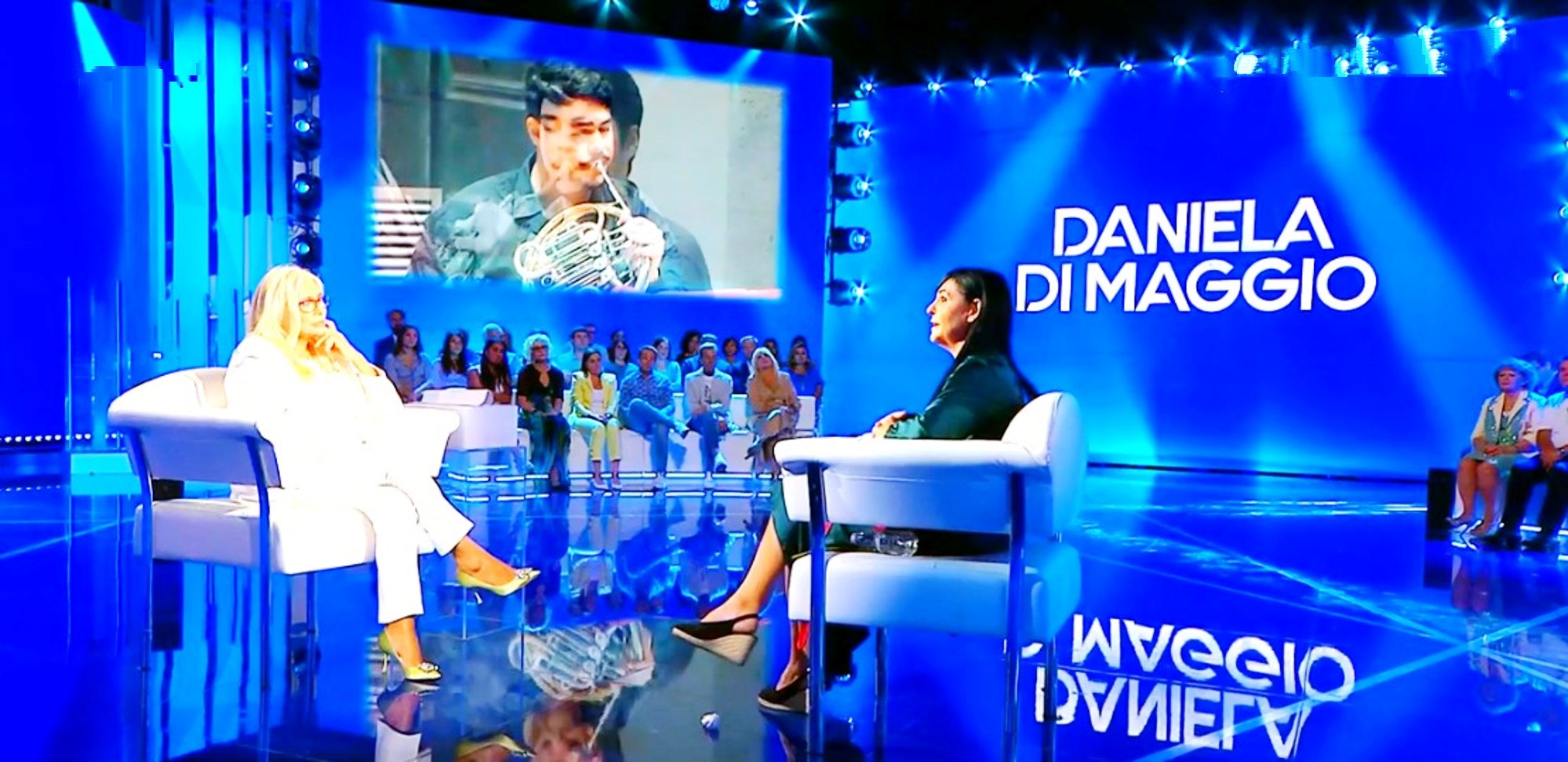 Domenica in e l’incontro fra Daniela Di Maggio e Mara Venier