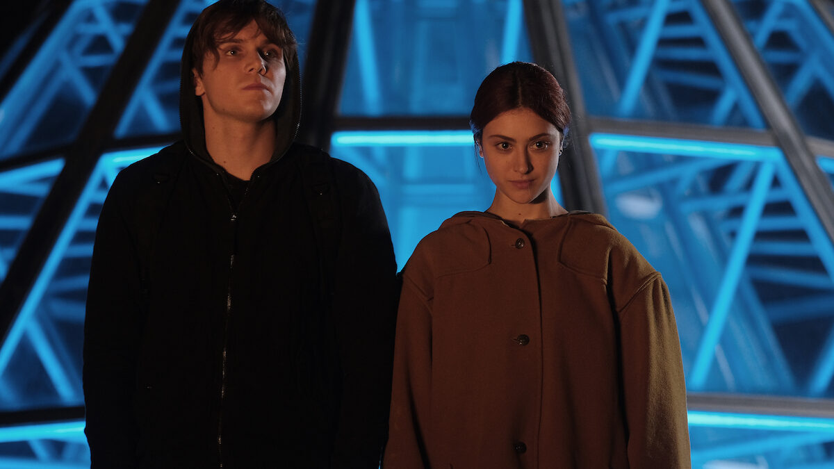 Eppure cadiamo felici, serie tv RaiPlay: trama episodi, cast, seguito e location