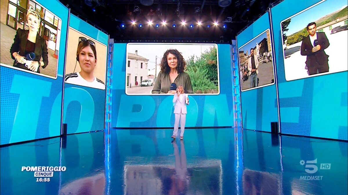 Pomeriggio cinque cambia regista dopo una puntata, intanto la scenografia scopiazza ‘La vita in diretta’