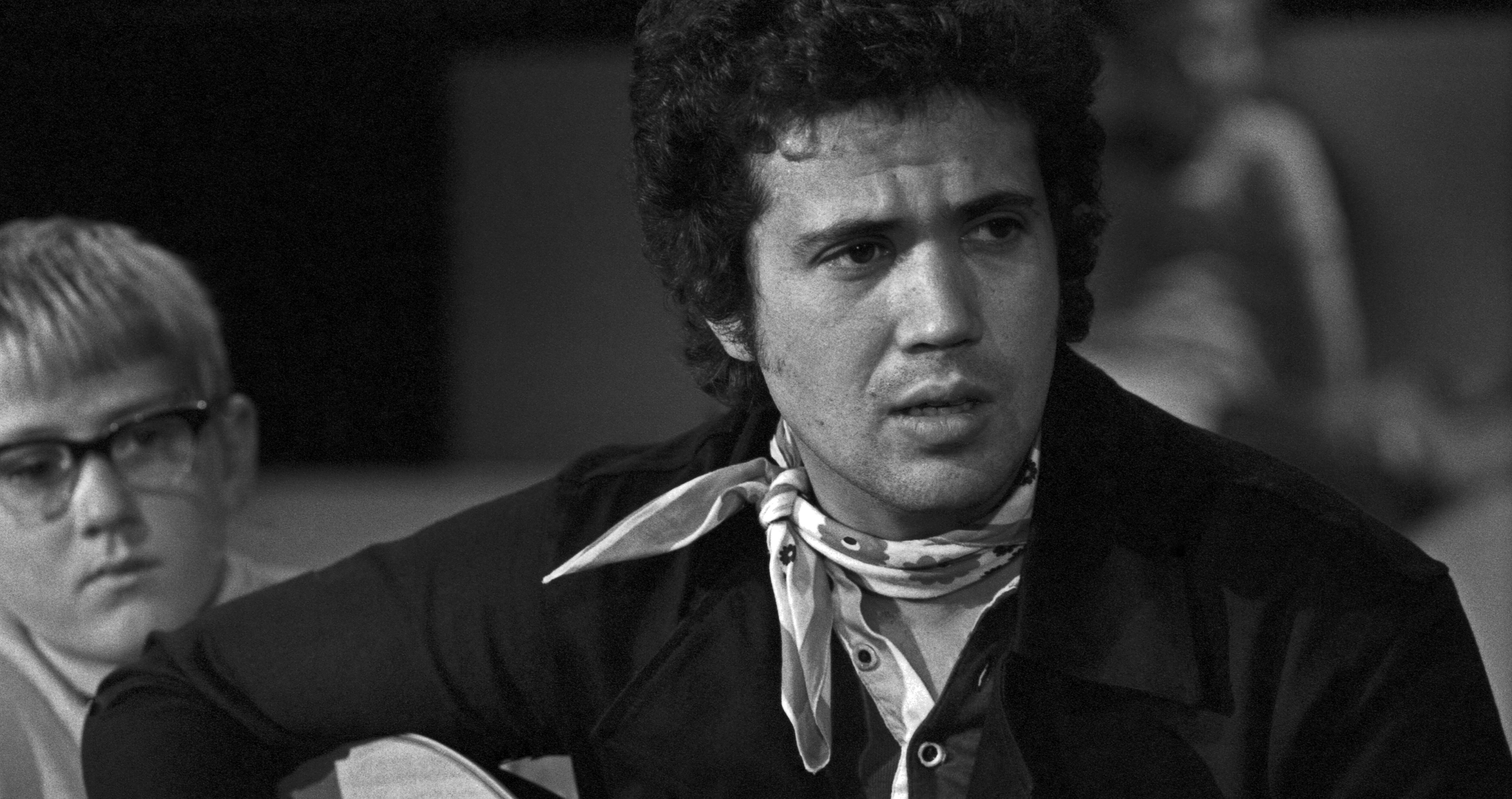 Testo e significato di “Dio mio no” di Lucio Battisti: ascolta la canzone