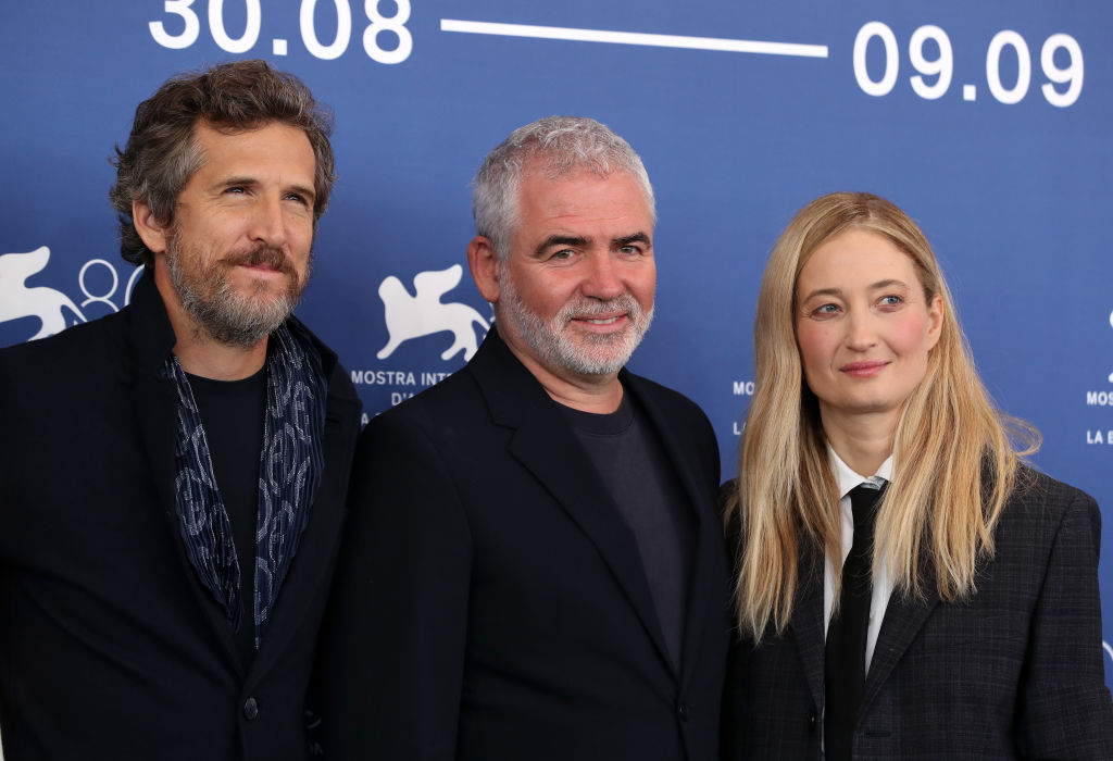 Venezia 80, Hors-Saison (Out Of Season): video “red carpet” del film con Guillaume Canet e Alba Rohrwacher