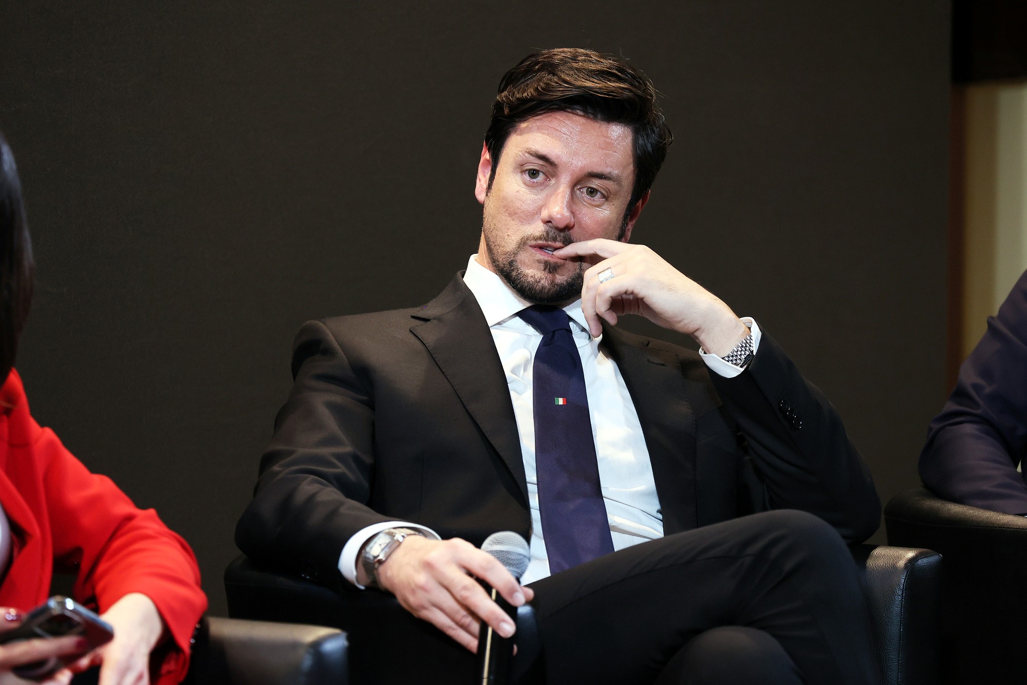 Andrea Giambruno ed un bivio fra il ritorno al Tg e l’uscita da Mediaset (Retroscena TvBlog)