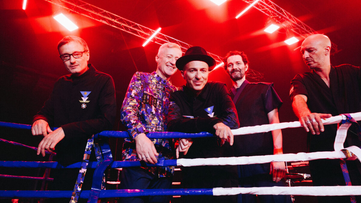 Pugno di sabbia, Subsonica: testo e significato, ascolta la canzone, ecco di cosa parla