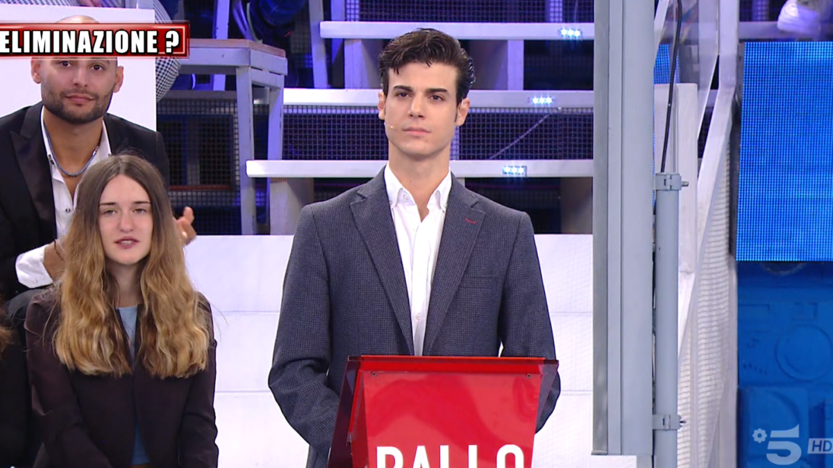 Amici 2023, sesta puntata 29 ottobre in diretta: le classifiche di canto e di ballo, maglia sospesa per Ezio