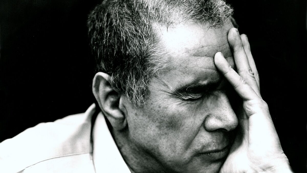 Enzo Tortora – Ho voglia di immaginarmi altrove, su Rai 3 il documentario che racconta l’uomo e ricostruisce la sua vicenda giudiziaria