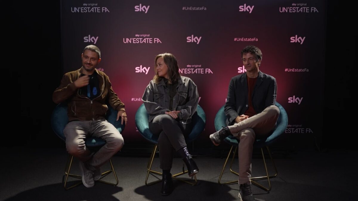 Un’Estate Fa, intervista ai registi e allo sceneggiatore: “ci ha sorpreso l’impegno di Sky nelle scelte musicali”