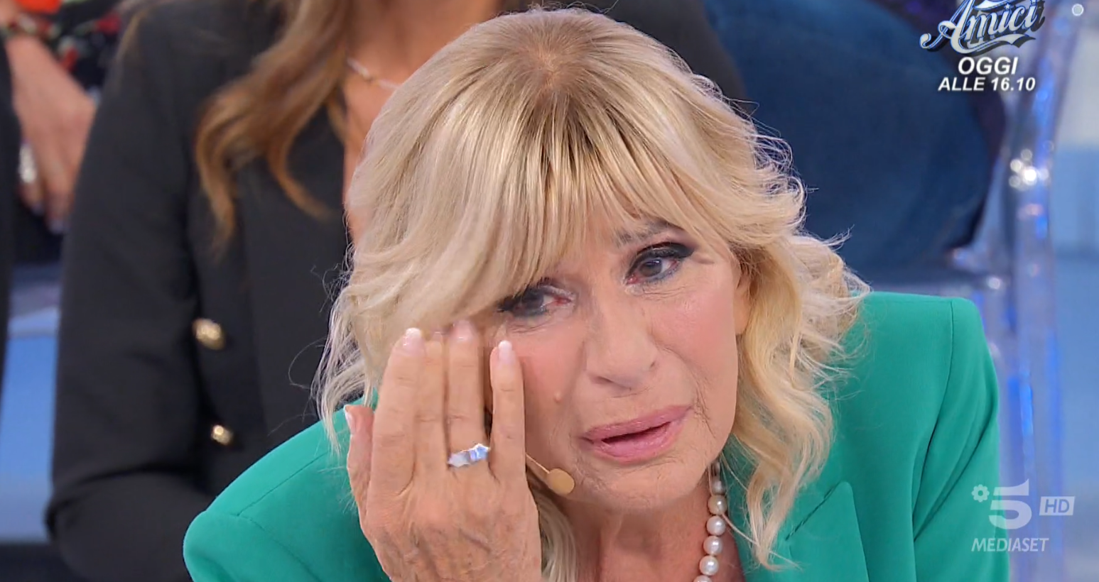 Uomini e Donne, puntata 11 ottobre 2023: crisi tra Gemma e Maurizio, tutti contro il cavaliere