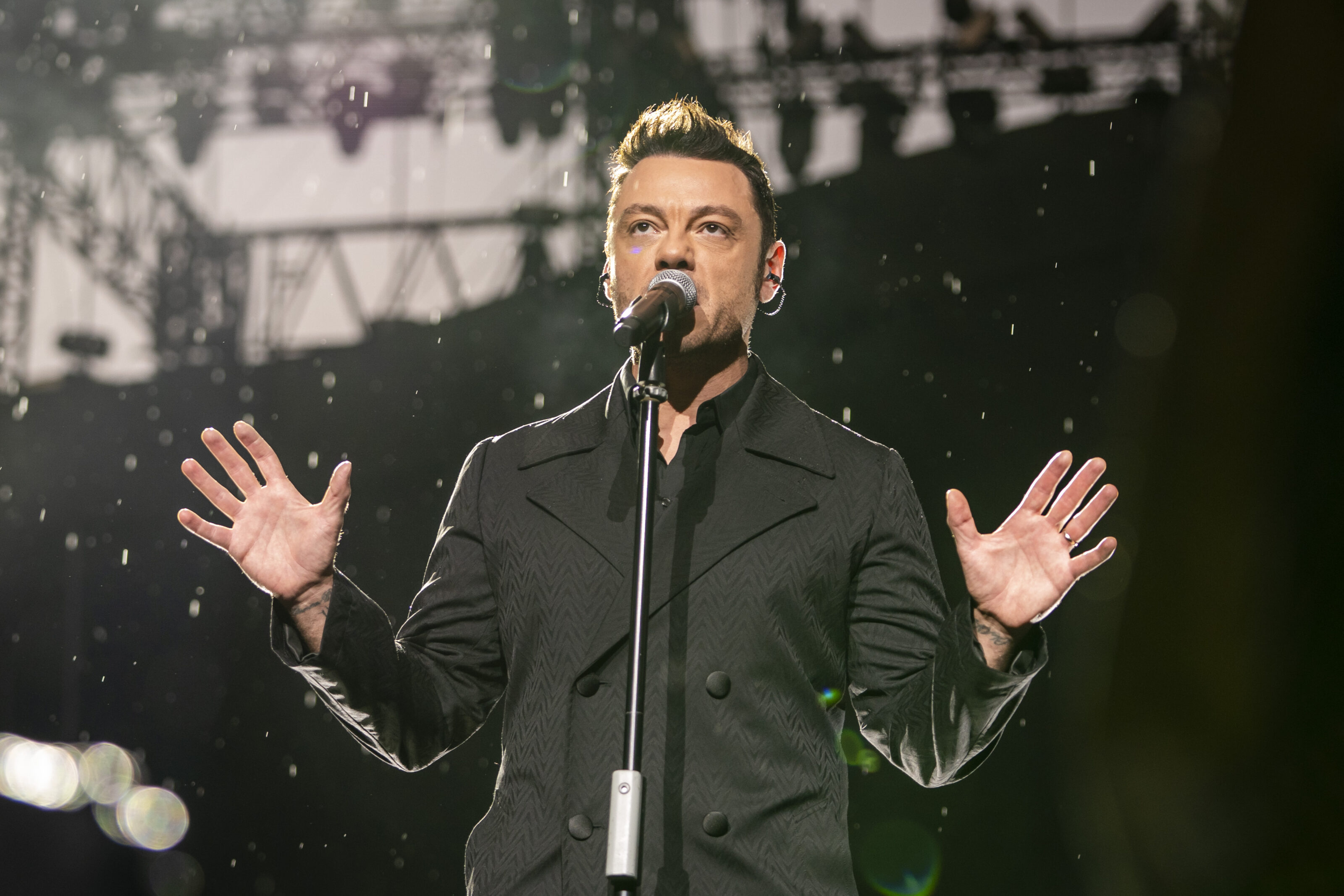 Tiziano Ferro: “Se dicessi che oggi sto bene mentirei ma questo non vuol dire che non starò bene in futuro”
