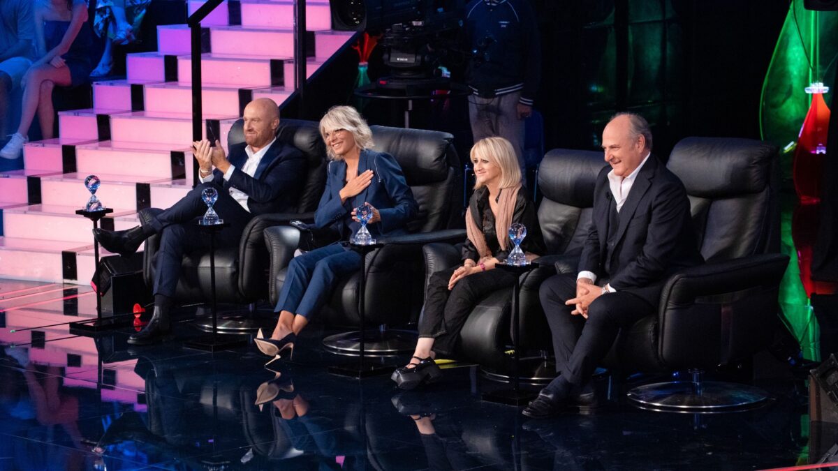 Ascolti tv sabato 28 ottobre 2023: Tù sì que vales a 3,9 mln (27%), Ballando con le Stelle a 3,2 mln (22%)