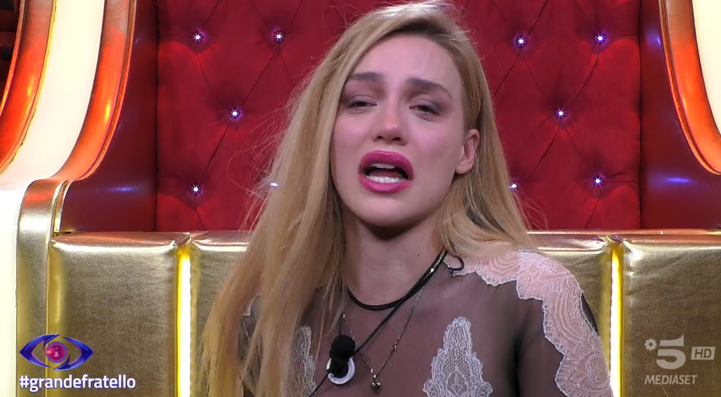 Grande Fratello 2023, undicesima puntata: alla faccia della “piacevole sorpresa” per Heidi (che abbandona il programma)