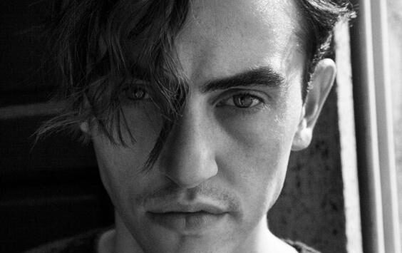 Odio, Michele Bravi: testo e significato, ascolta il nuovo singolo