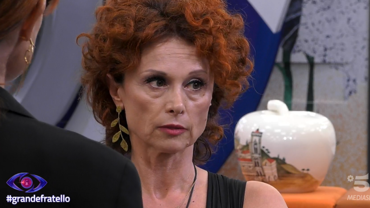 Grande Fratello, quando rientrerà Beatrice Luzzi nella casa e cosa è successo