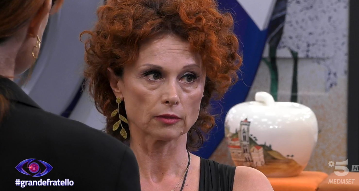Grande Fratello, quando rientrerà Beatrice Luzzi nella casa e cosa è successo