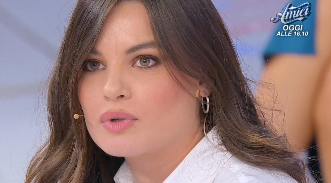 Raffaella Scuotto: chi è la corteggiatrice di Brando Ephrikian di Uomini e Donne