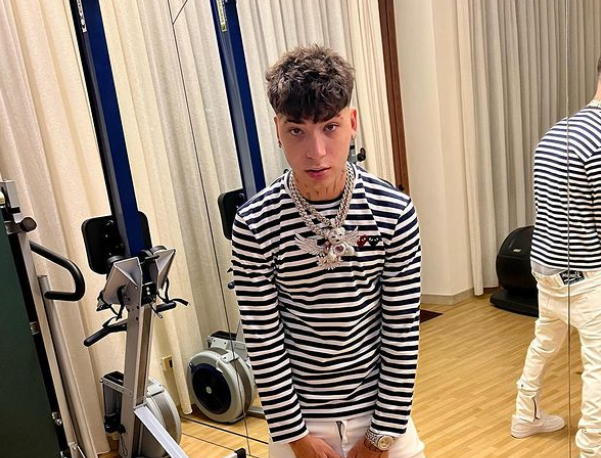 Shiva è stato arrestato: le accuse al rapper, ecco cosa è successo (video)