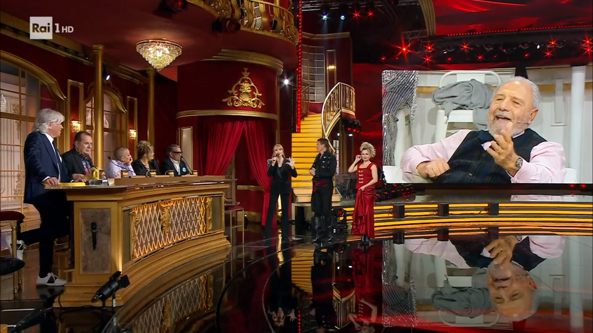 Ballando con le Stelle, Milly Carlucci smentisce la rissa tra Caprarica e Mammucari