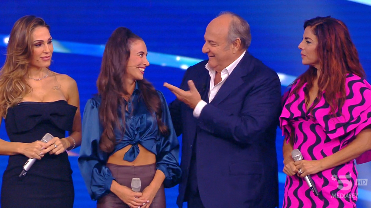 Io Canto Generation, prima puntata: vince la squadra di Cristina Scuccia, eliminate due cantanti del team Mietta