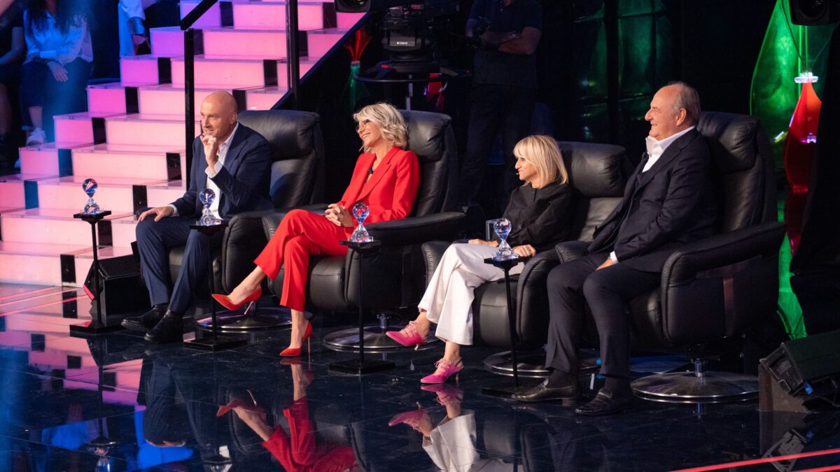 Ascolti tv sabato 11 novembre 2023: TSQV a 3,9 mln (28%), Ballando con le stelle a 3,2 mln (23%)